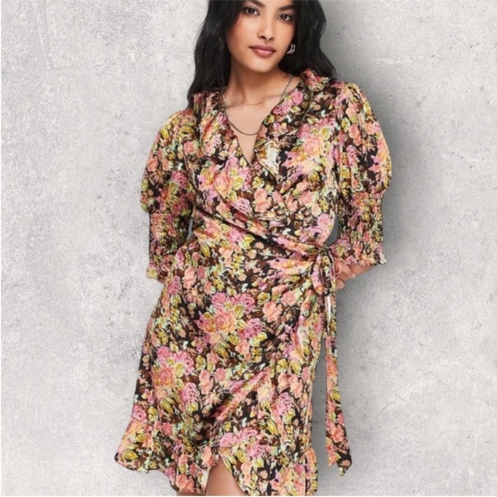 New Topshop Floral Wrap Dress Satin Silky Size 4 Ruffled Belted